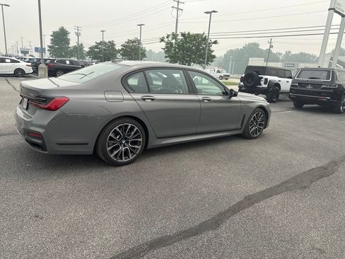 Used 2022 BMW 750i xDrive w/ Executive Package AWD/4WD image 22