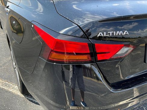 Used 2023 Nissan Altima 2.5 SL image 26
