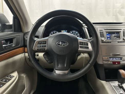 Used 2013 Subaru Outback 2.5i Limited AWD/4WD image 15