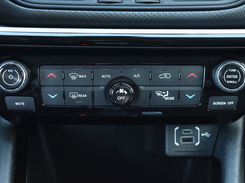 Used 2022 Jeep Compass Trailhawk w/ Trailhawk Convenience Group image 20