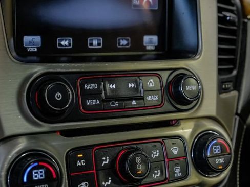 Used 2015 GMC Yukon Denali w/ Touring Package AWD/4WD image 37