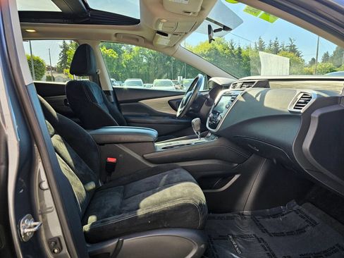 Used 2018 Nissan Murano SV AWD/4WD image 9