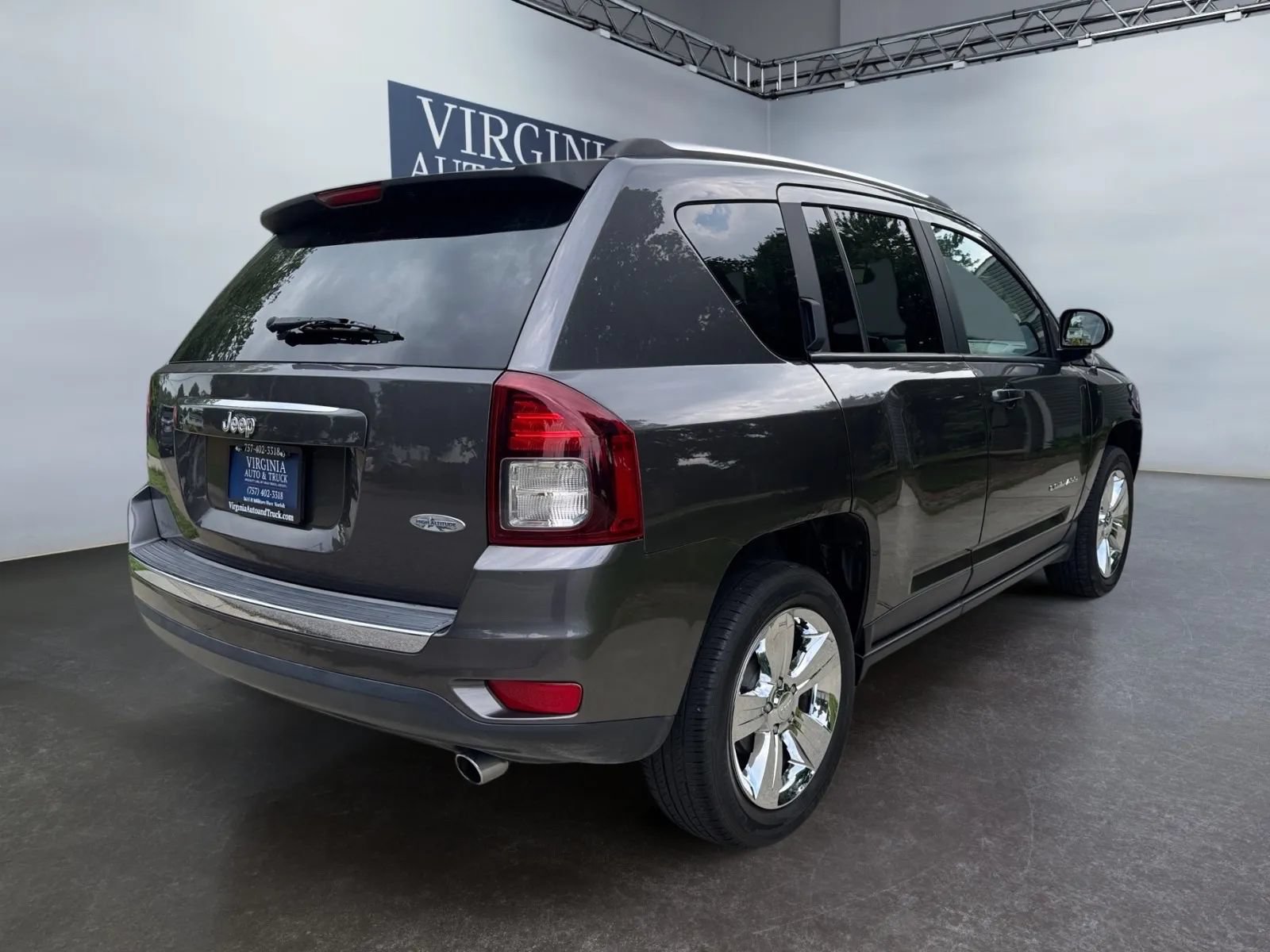 Used 2017 Jeep Compass High Altitude FWD image 6