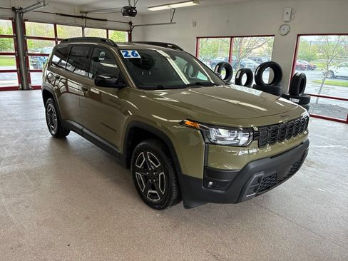 New 2026 Jeep Cherokee Laredo AWD/4WD image 1