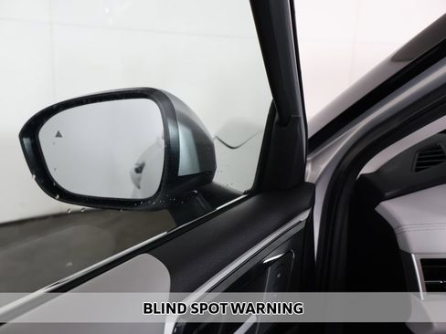 Used 2023 Mitsubishi Outlander SEL image 6