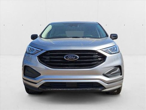 New 2024 Ford Edge SE w/ Black Appearance Package image 6