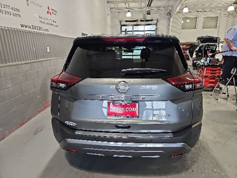Certified 2023 Nissan Rogue SL AWD/4WD image 4