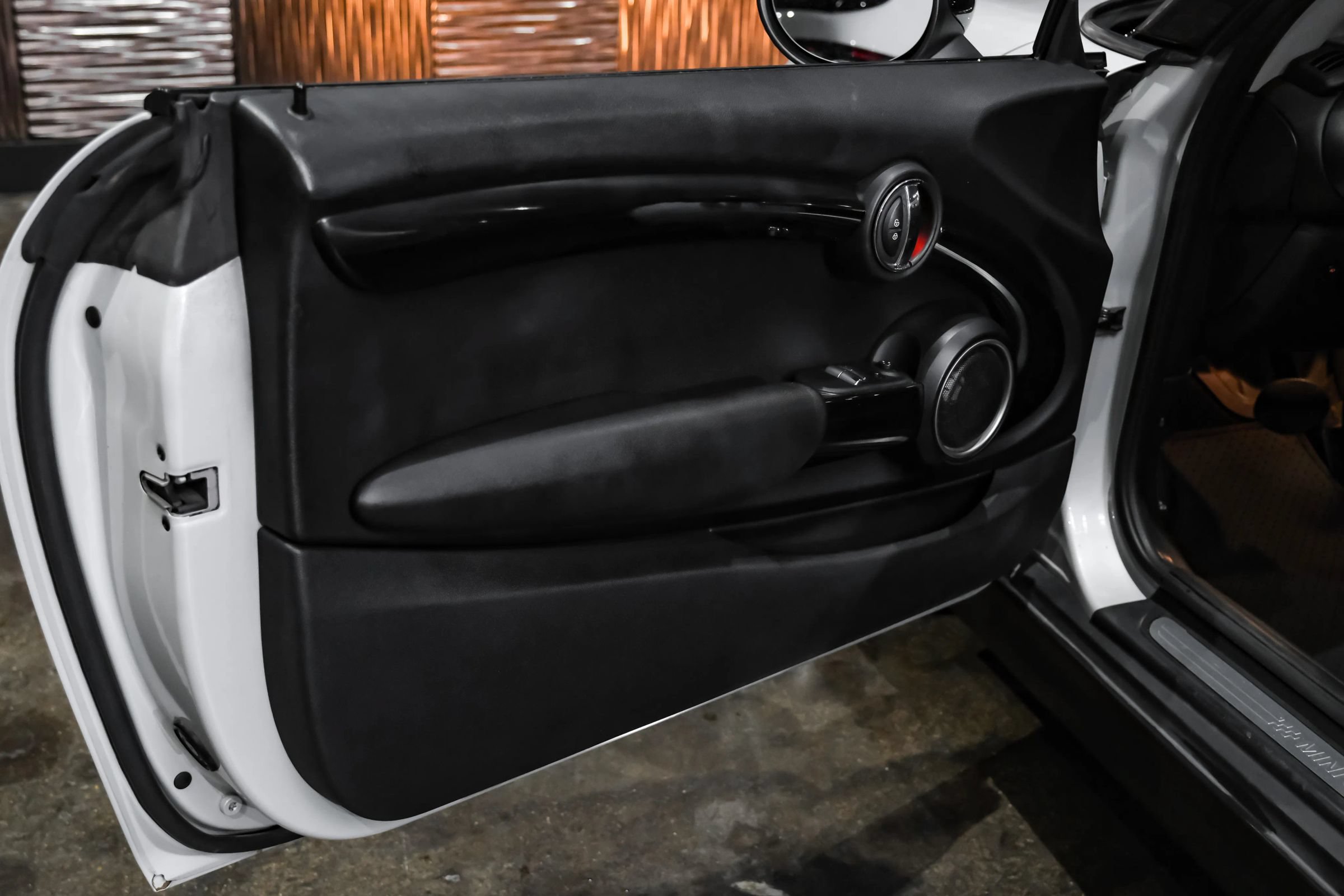 Used 2015 MINI Cooper S FWD image 30