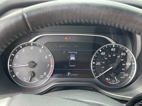 Used 2023 Nissan Titan SV w/ SV Convenience Package RWD image 27