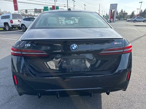 Used 2024 BMW i5 M60 w/ Premium Package image 4
