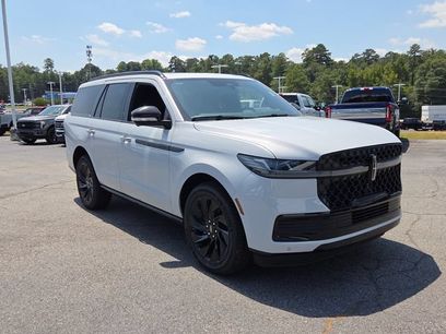 New 2026 Lincoln Navigator Reserve w/ Jet Appearance Package
