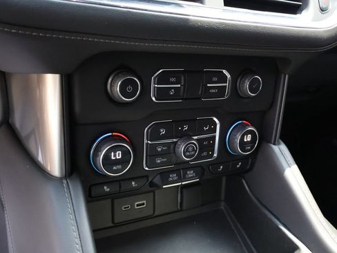 Used 2023 Chevrolet Tahoe Z71 AWD/4WD image 25