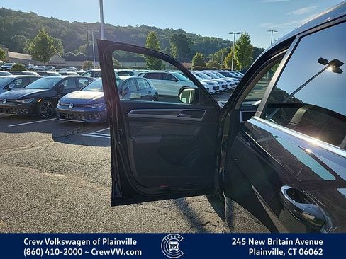 Used 2023 Volkswagen Atlas SEL AWD/4WD image 39
