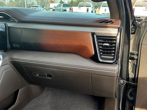 Used 2025 GMC Sierra 2500 Denali w/ Denali Reserve Package image 27