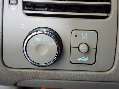 Used 2008 Buick Lucerne CXL w/ Ultra Confidence Package FWD image 15