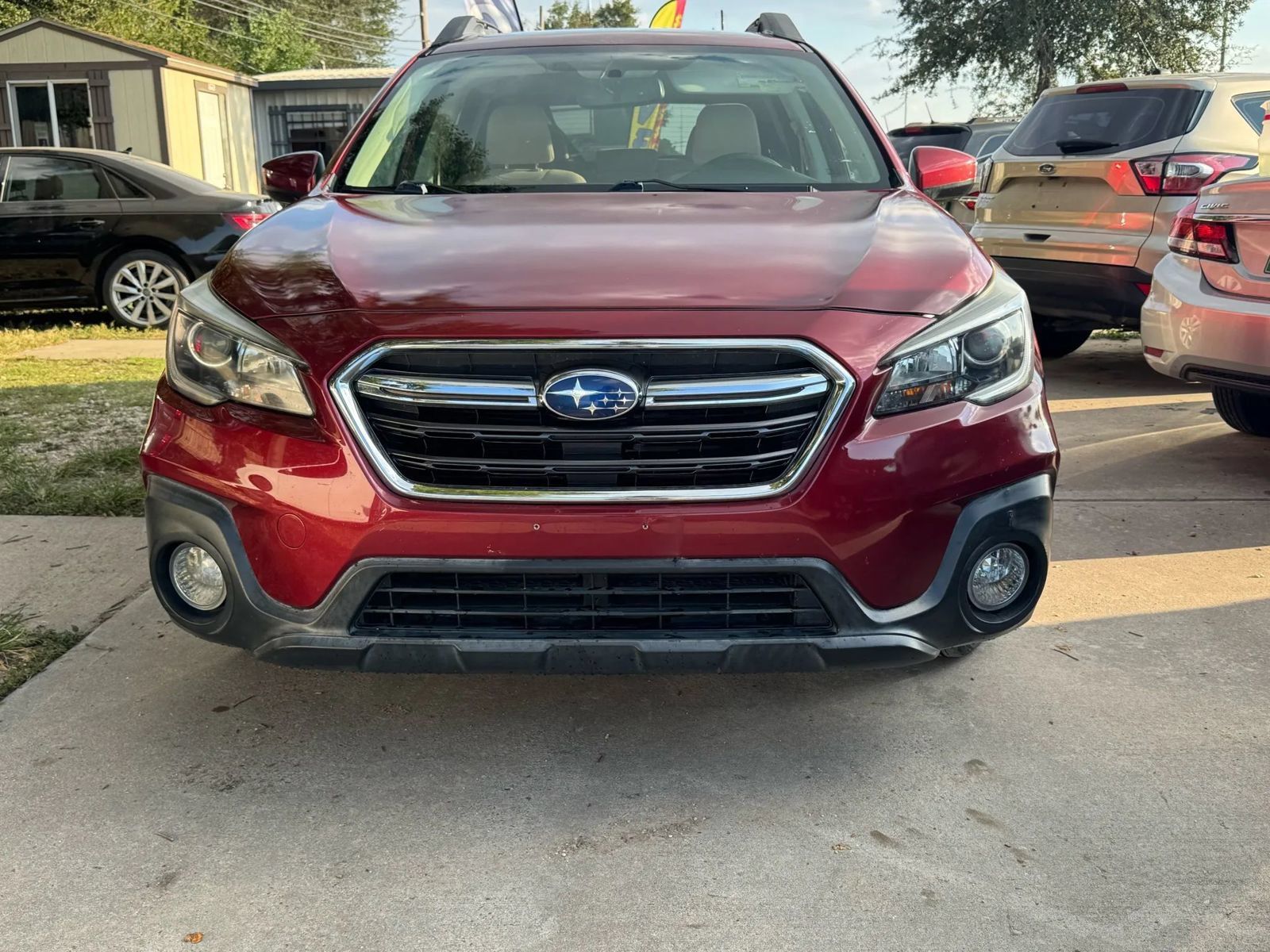 Used 2018 Subaru Outback 2.5i Premium AWD/4WD image 3
