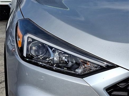 Used 2020 Hyundai Tucson SE image 9