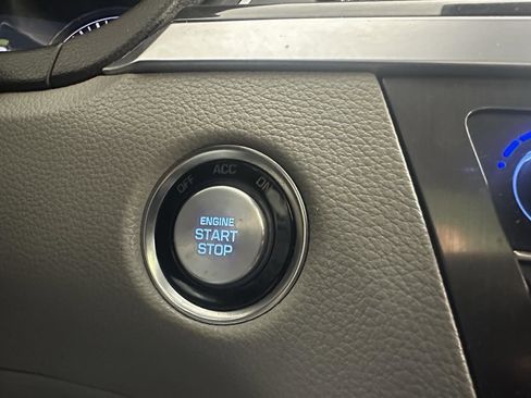 Used 2017 Genesis G80 3.8 w/ Option Group 02 image 40