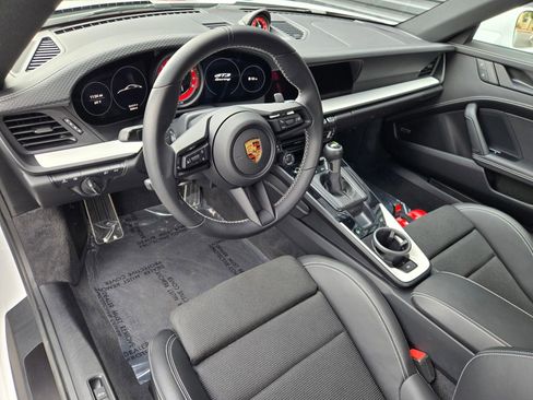 Certified 2022 Porsche 911 GT3 RWD image 4