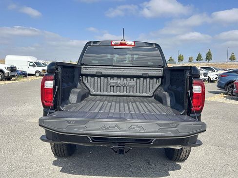 New 2026 GMC Canyon Elevation w/ LPO, Black Badging Package RWD image 26