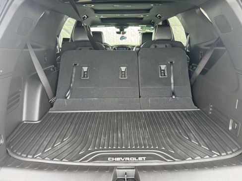 Used 2023 Chevrolet Traverse Premier image 18