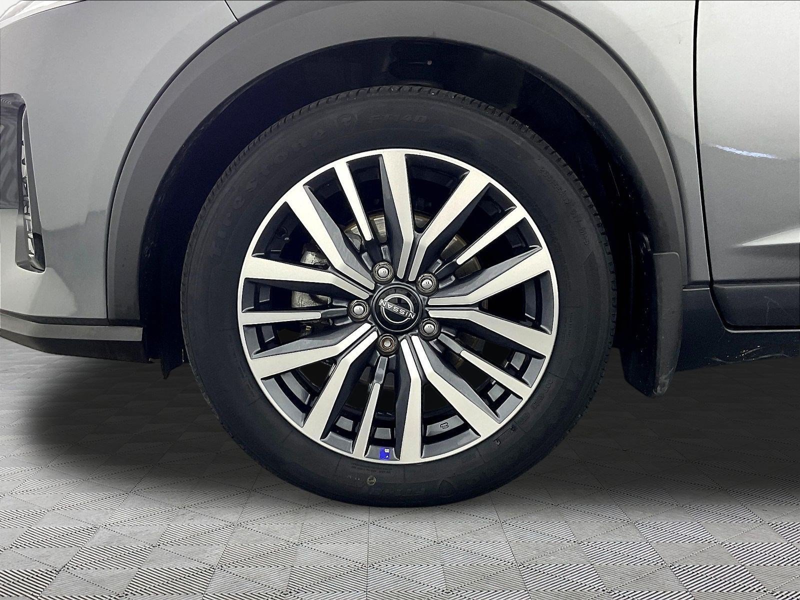 Certified 2023 Nissan Kicks SV FWD image 33