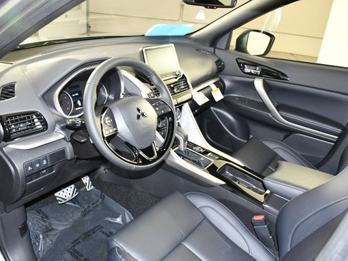 New 2026 Mitsubishi Eclipse Cross SEL image 2