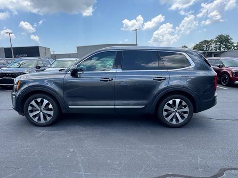 Used 2022 Kia Telluride EX w/ EX Premium Package FWD image 6