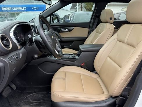 Used 2023 Chevrolet Blazer Premier w/ Enhanced Convenience Package image 17