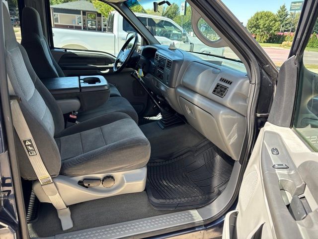 Used 2002 Ford F250 XLT AWD/4WD image 12