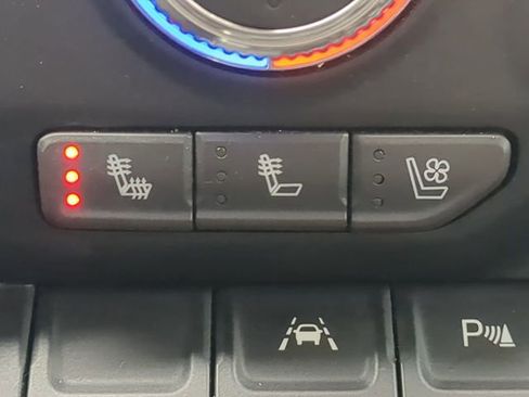 Used 2022 GMC Sierra 1500 Denali w/ Denali Reserve Package image 28