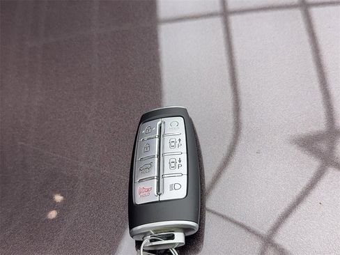 Used 2023 Genesis GV70 2.5T w/ Advanced Package image 57