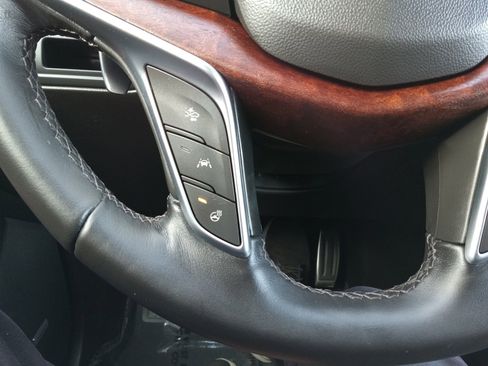 Used 2025 Cadillac XT5 Sportv w/ LPO, Red Accent Package image 20