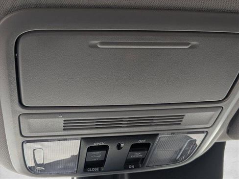 Used 2022 Honda Pilot EX-L image 12