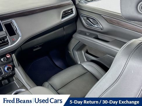 Used 2024 Chevrolet Suburban LT image 26