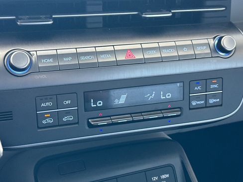 Certified 2025 Hyundai Kona SEL AWD/4WD image 20