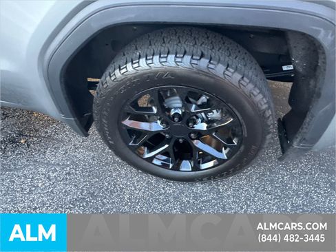 Used 2024 GMC Sierra 1500 Pro w/ Pro Value Package image 21