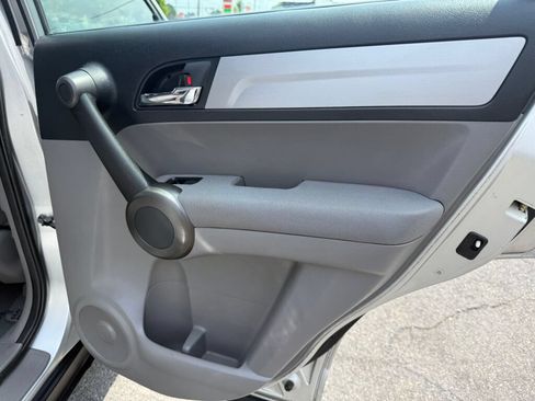 Used 2011 Honda CR-V LX image 19