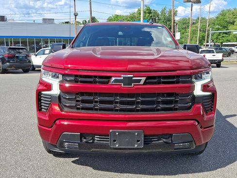 Used 2024 Chevrolet Silverado 1500 RST w/ Convenience Package II AWD/4WD image 2
