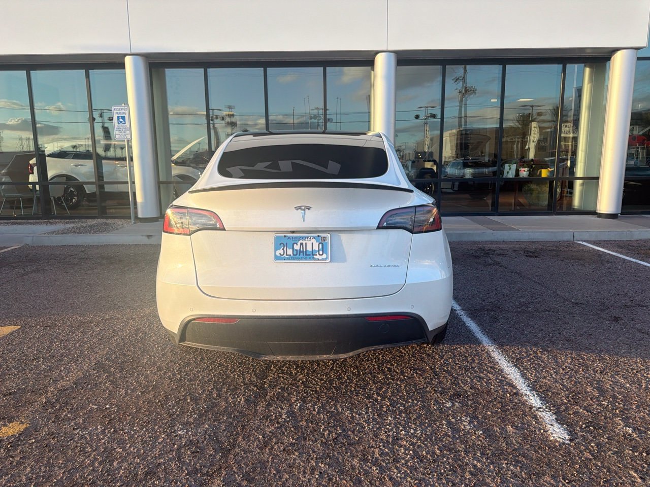 Used 2021 Tesla Model Y Long Range AWD/4WD image 4