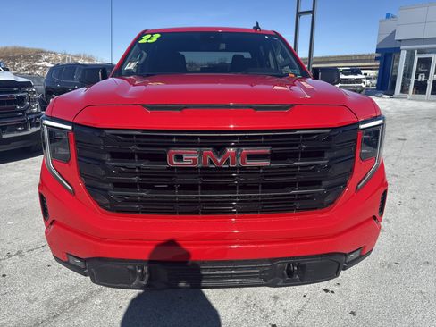 Used 2023 GMC Sierra 1500 Elevation w/ X31 Off-Road Package image 9
