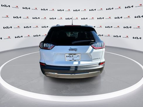 Used 2019 Jeep Cherokee Limited image 7