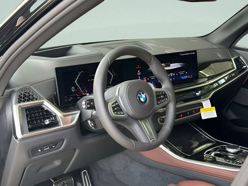 New 2026 BMW X5 xDrive40i w/ M Sport Package AWD/4WD image 10