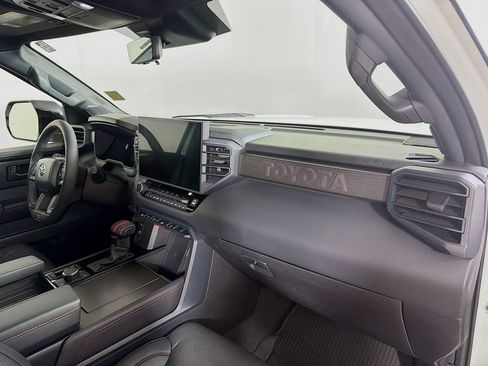Used 2025 Toyota Sequoia TRD Pro AWD/4WD image 27