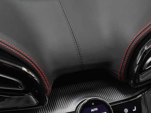 Certified 2025 Ferrari Purosangue AWD/4WD image 74
