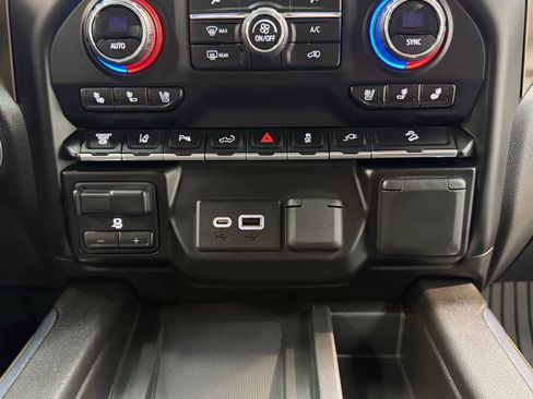 Used 2023 Chevrolet Silverado 2500 High Country w/ Z71 Off-Road Package image 31