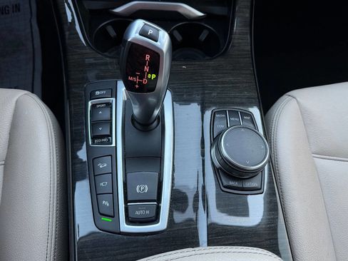 Used 2017 BMW X3 xDrive28i image 16