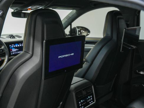 Used 2024 Porsche Cayenne Turbo GT image 69