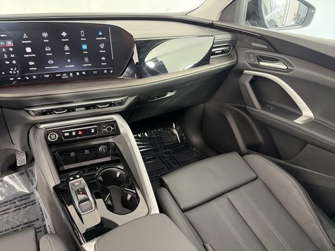 Certified 2025 Audi Q5 Premium Plus AWD/4WD image 4