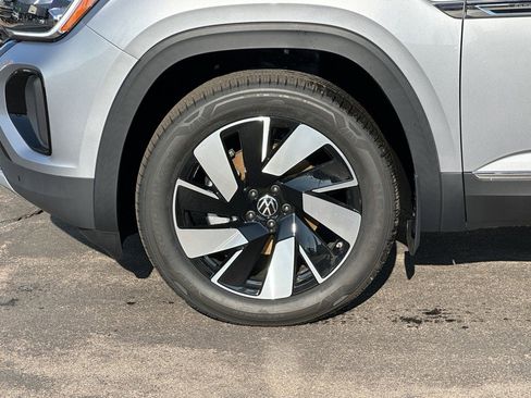 New 2026 Volkswagen Atlas Cross Sport SEL image 6